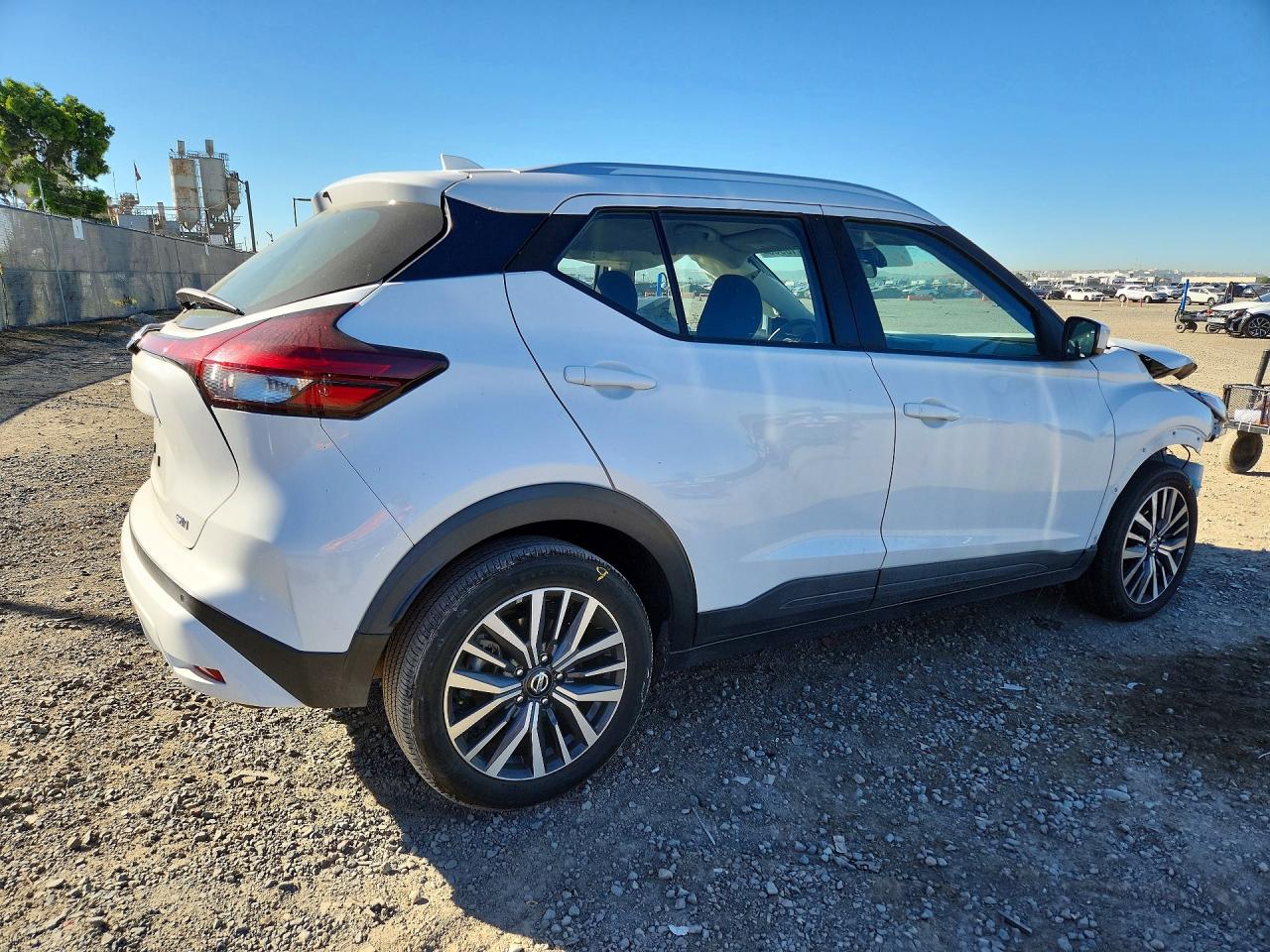2021 NISSAN KICKS SV photo 5