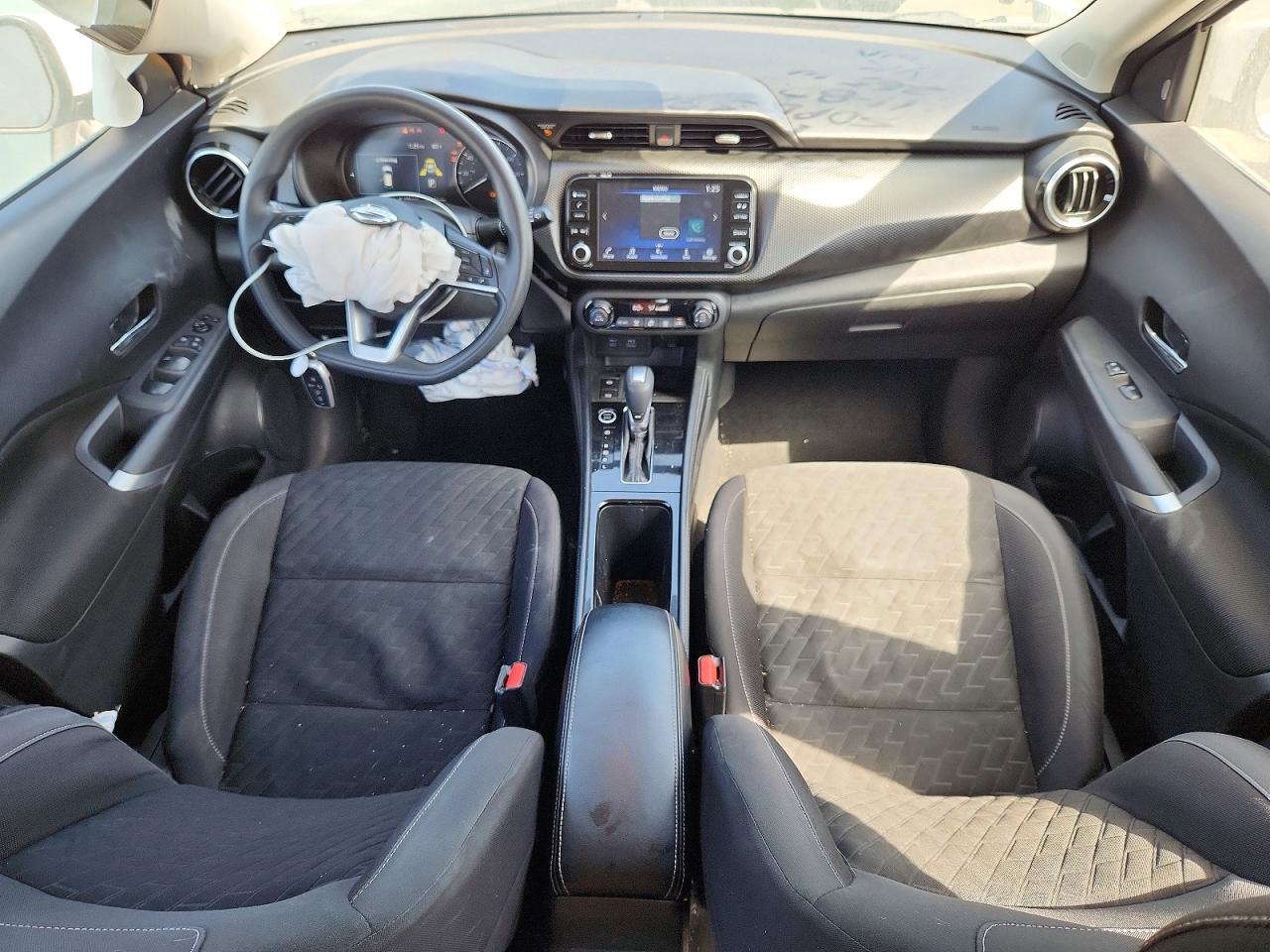 2021 NISSAN KICKS SV photo 15