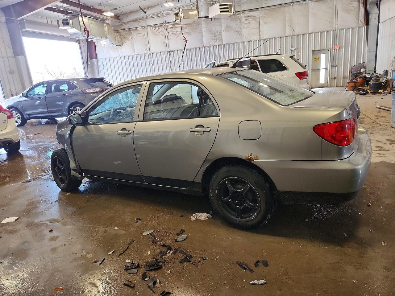 2004 TOYOTA COROLLA CE photo 3