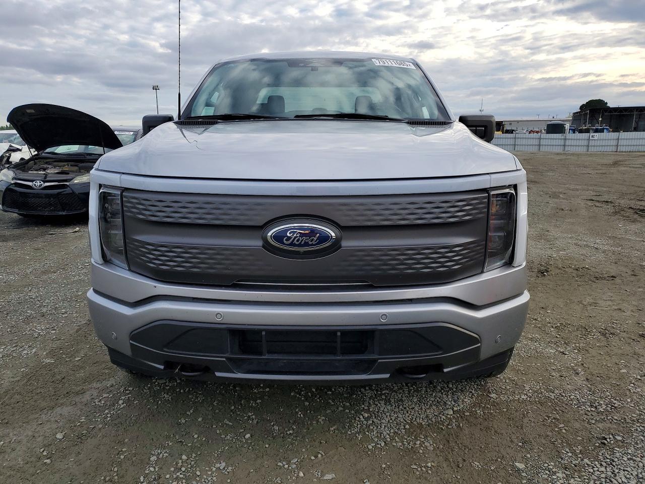 2023 FORD F150 LIGHTNING PRO photo 5