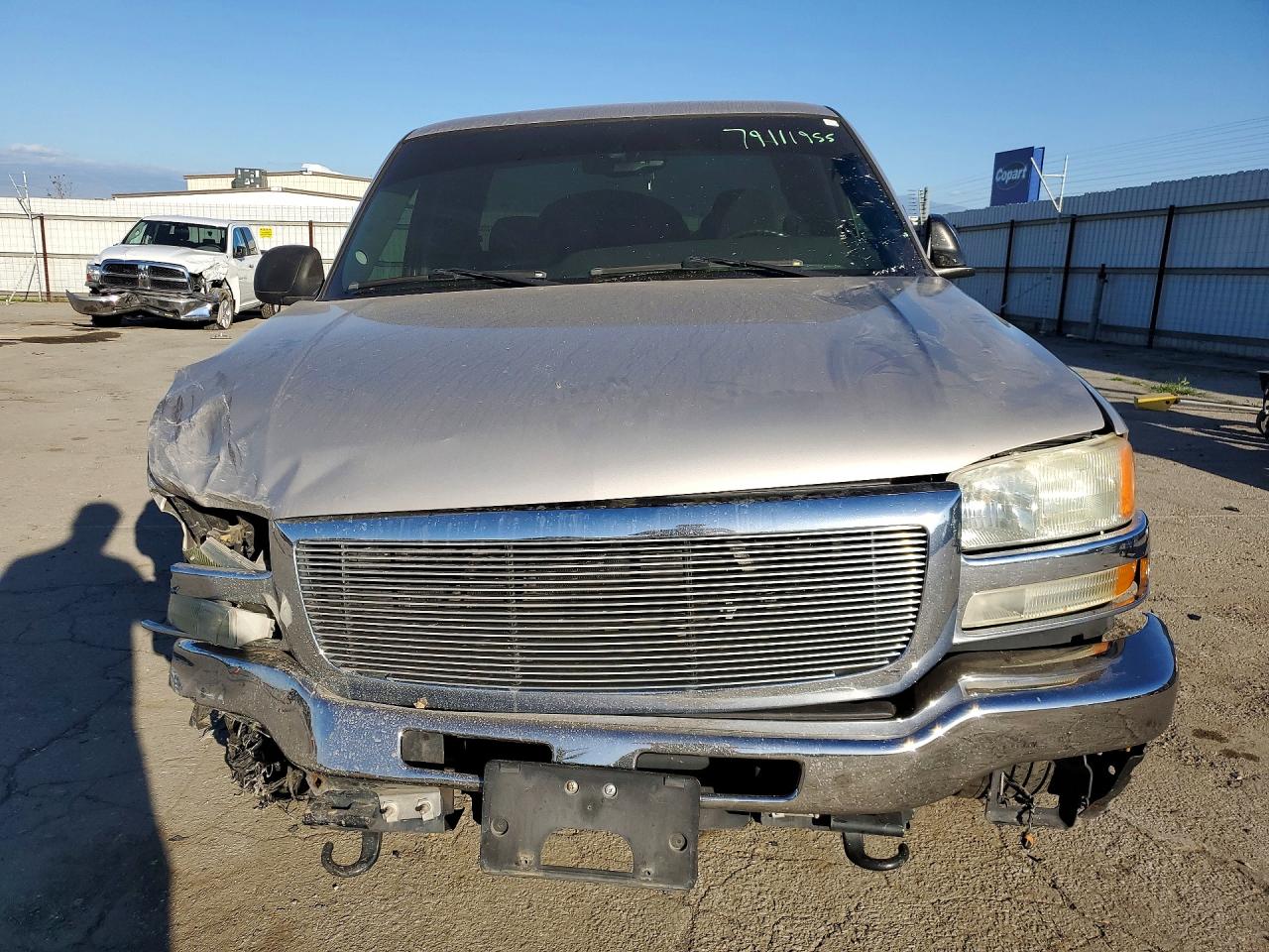 2004 GMC NEW SIERRA C1500 photo 5