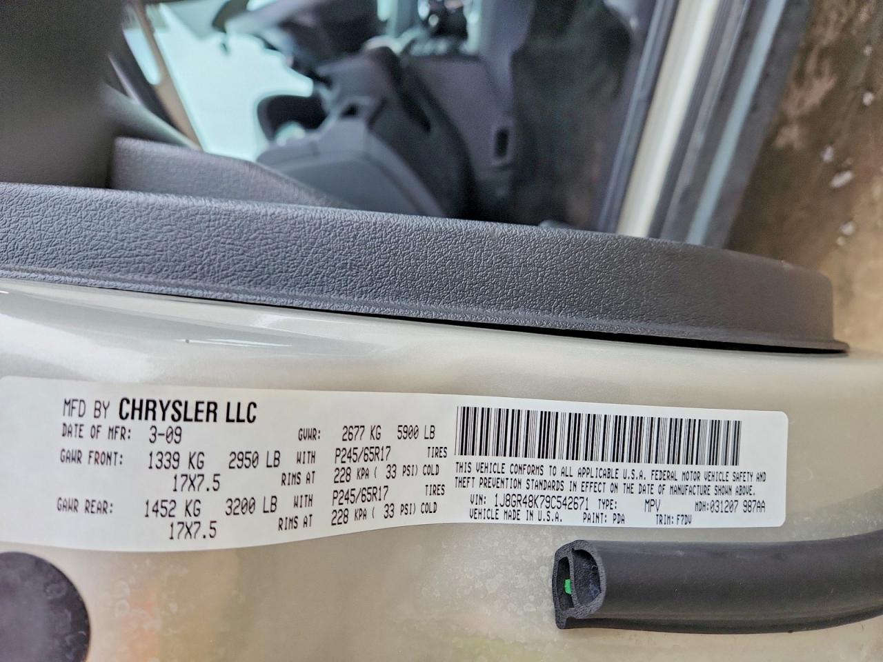 2009 JEEP GRAND CHEROKEE LAREDO photo 13