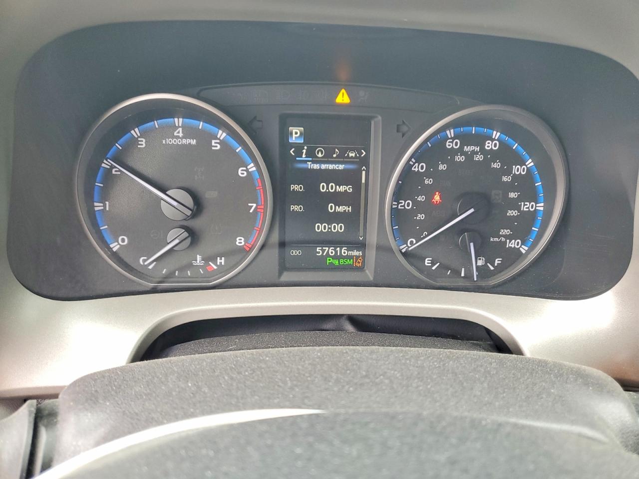 2018 TOYOTA RAV4 XLE photo 25
