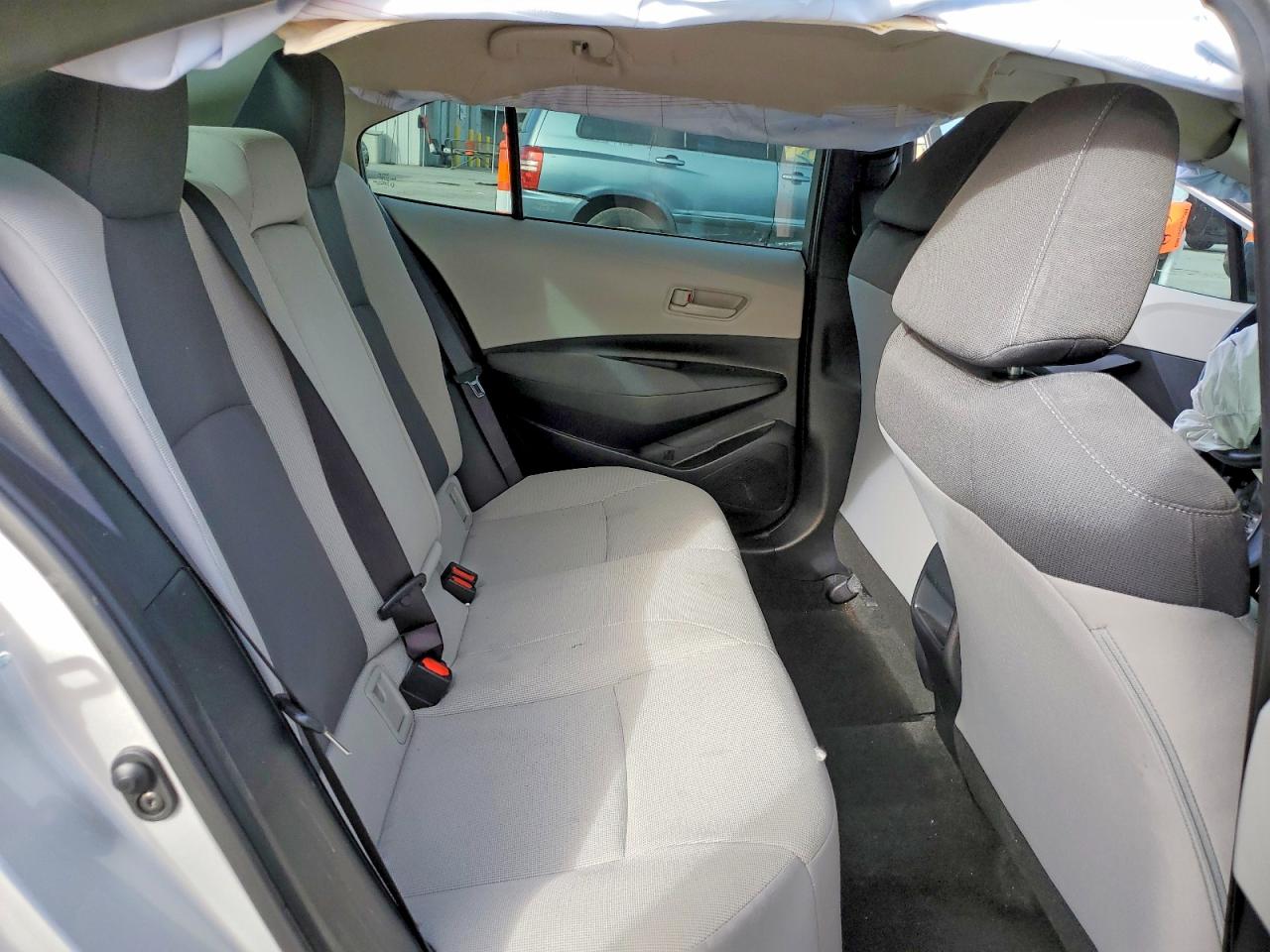 2022 TOYOTA COROLLA LE photo 19