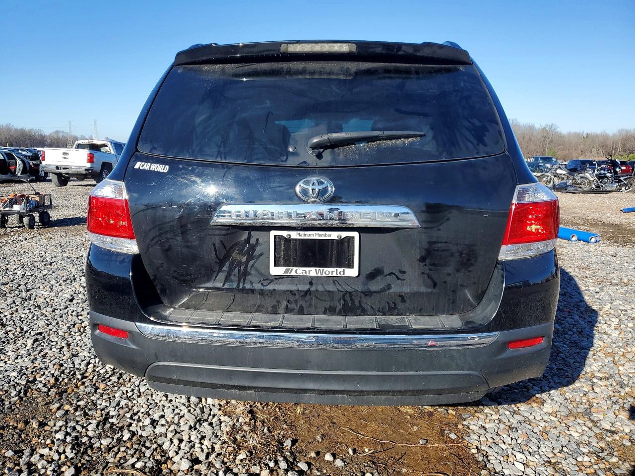 2013 TOYOTA HIGHLANDER SE photo 6