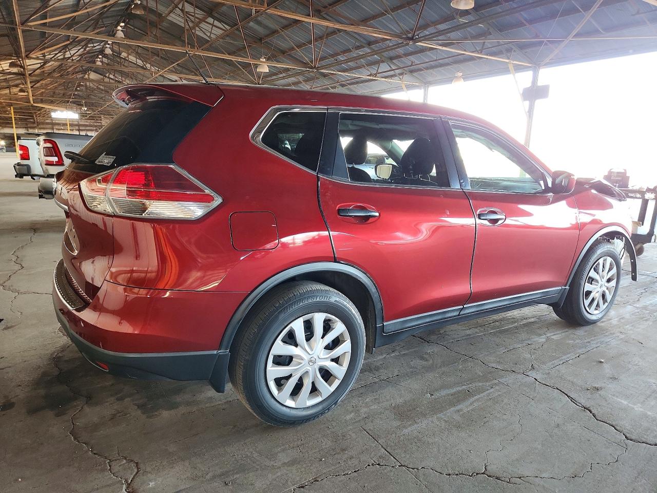 2016 NISSAN ROGUE S photo 5