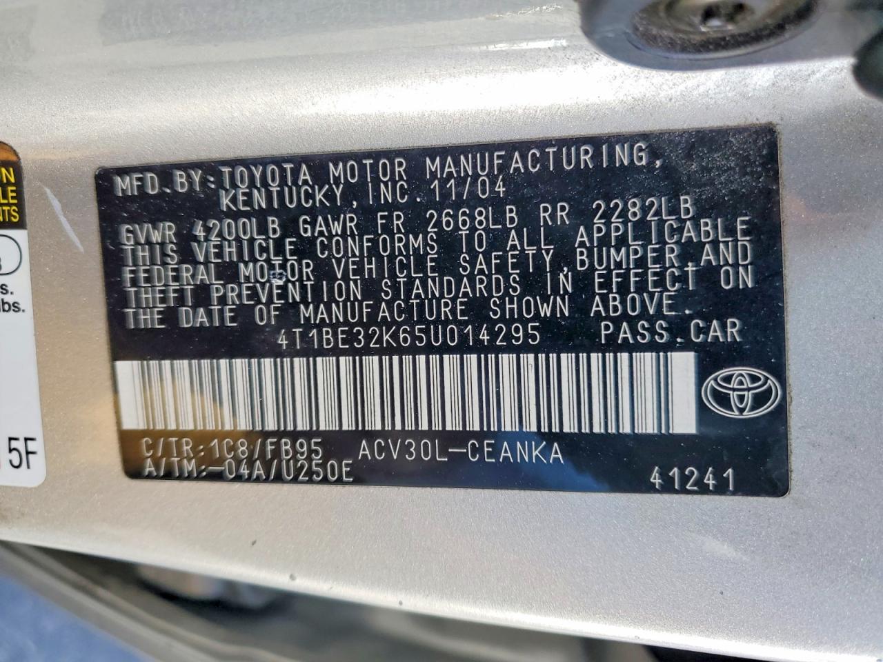 2005 TOYOTA CAMRY LE photo 12