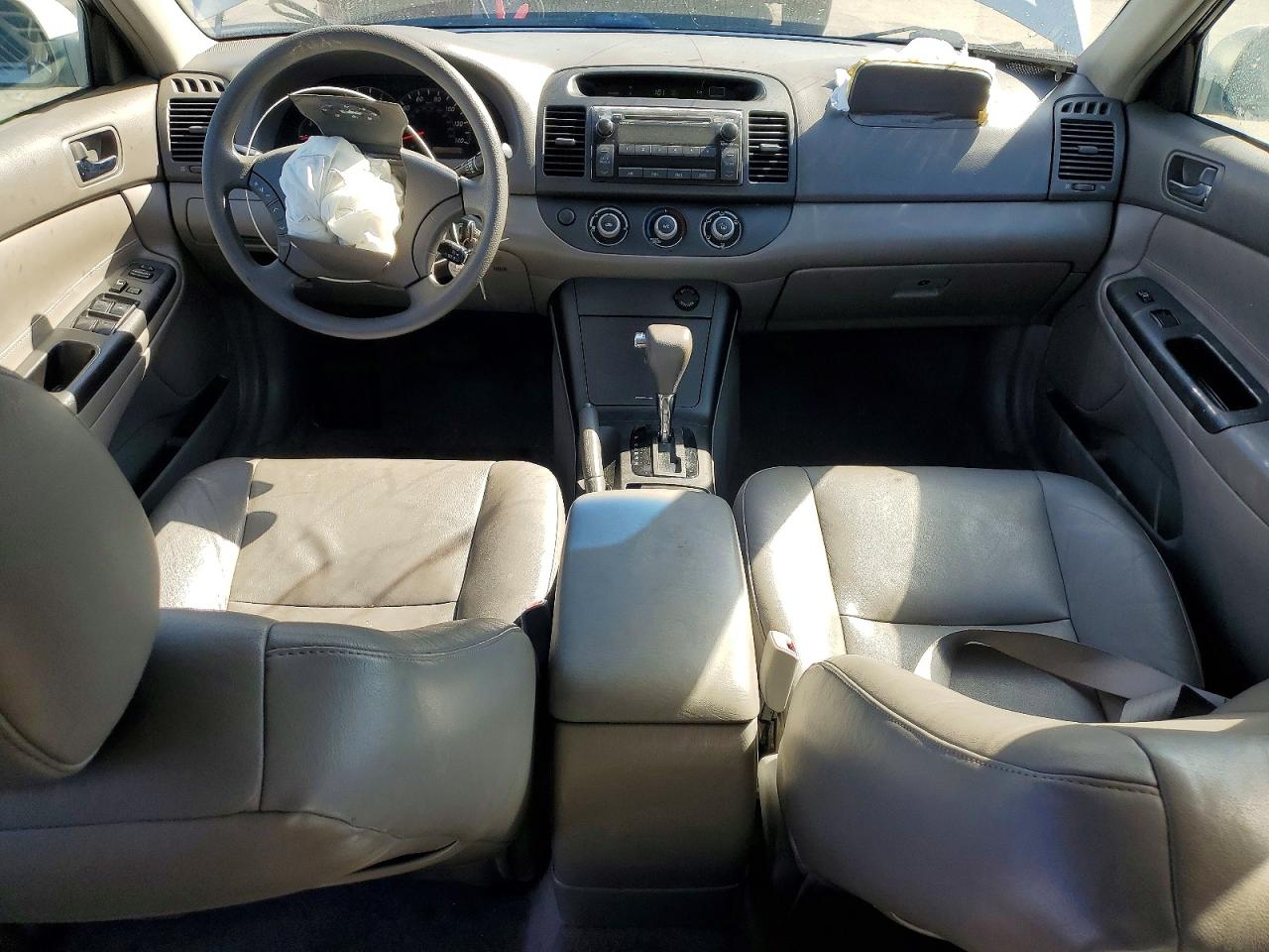 2005 TOYOTA CAMRY LE photo 8