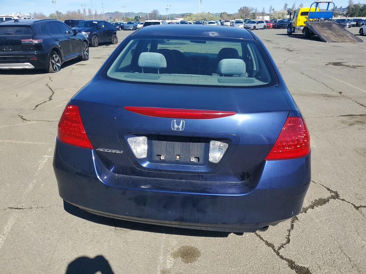 2006 HONDA ACCORD LX photo 11