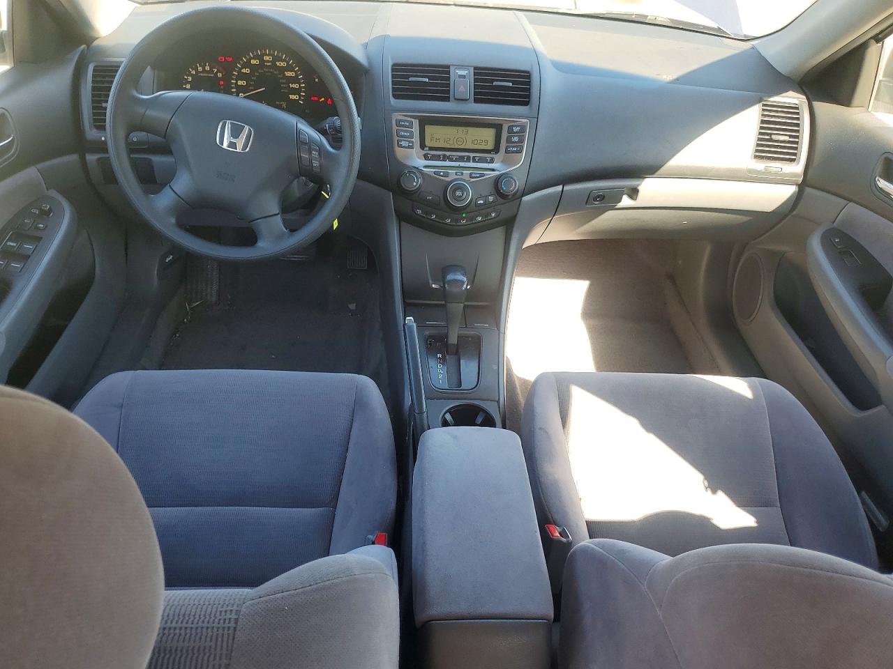 2006 HONDA ACCORD LX photo 15