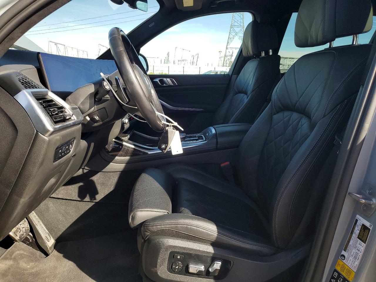 2023 BMW X7 XDRIVE40I photo 7