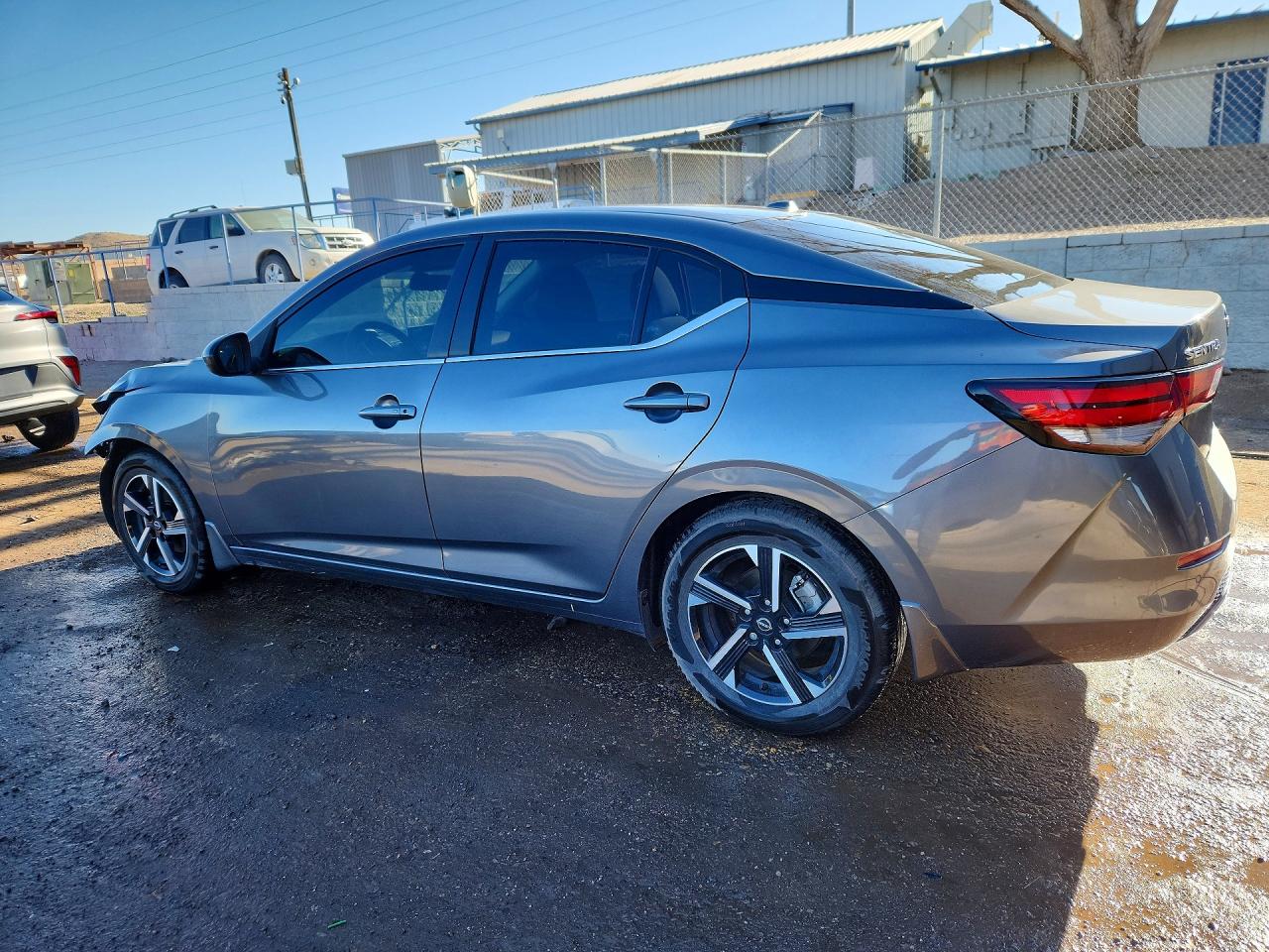 2025 NISSAN SENTRA SV photo 4