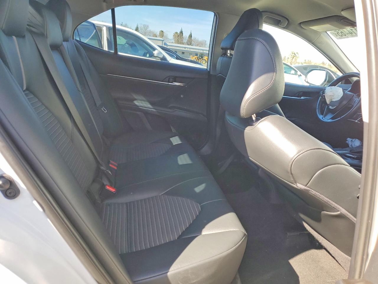 2021 TOYOTA CAMRY SE photo 28