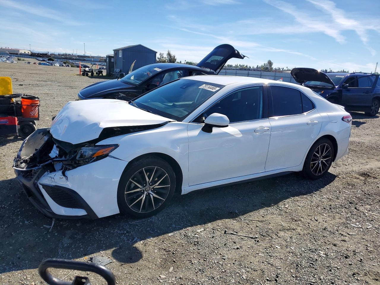 2021 TOYOTA CAMRY