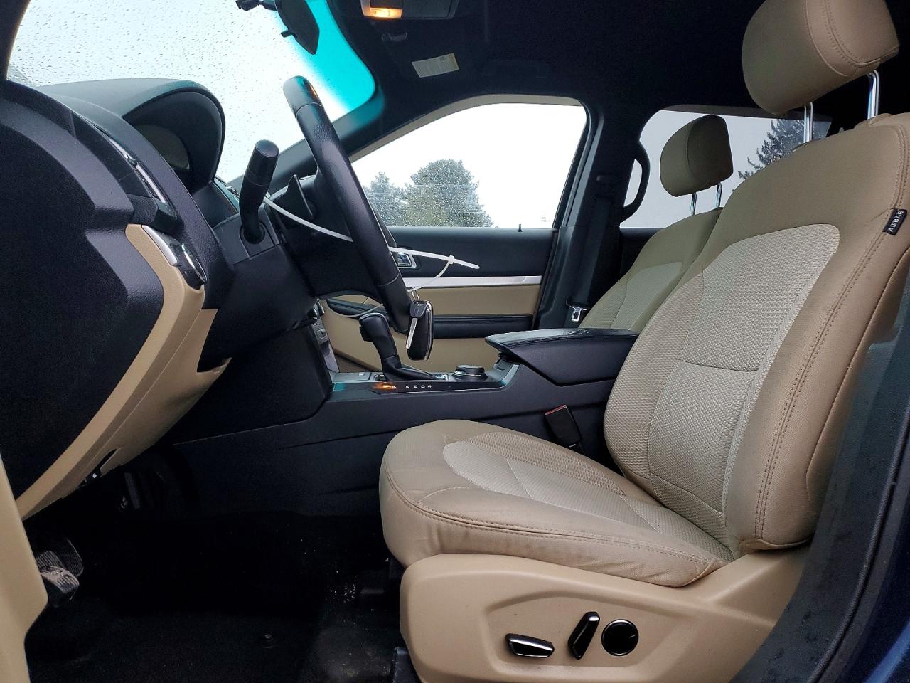 2017 FORD EXPLORER XLT photo 7
