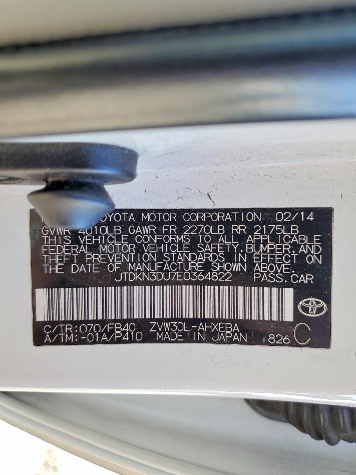 2014 TOYOTA PRIUS THREE photo 12