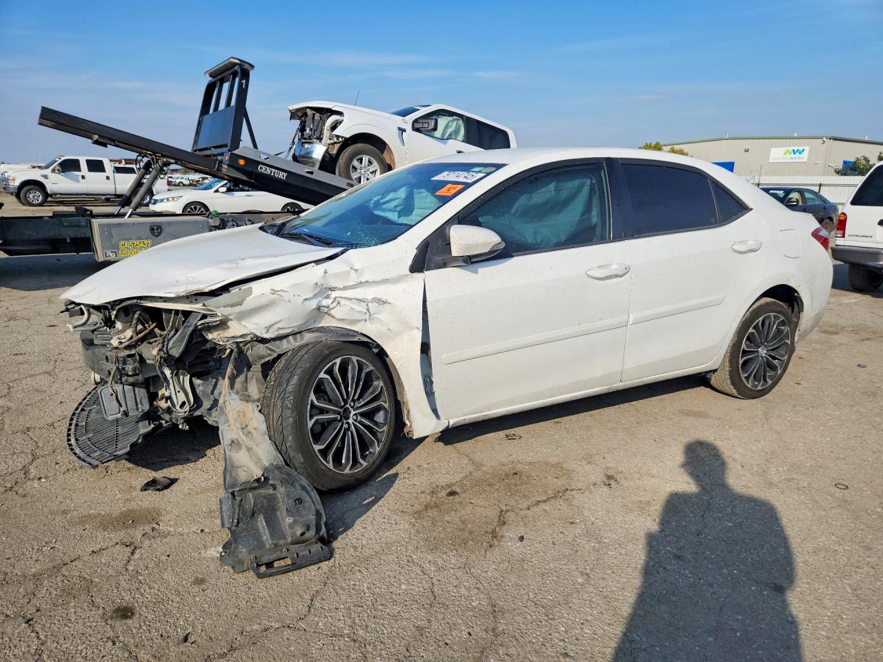 2016 TOYOTA COROLLA