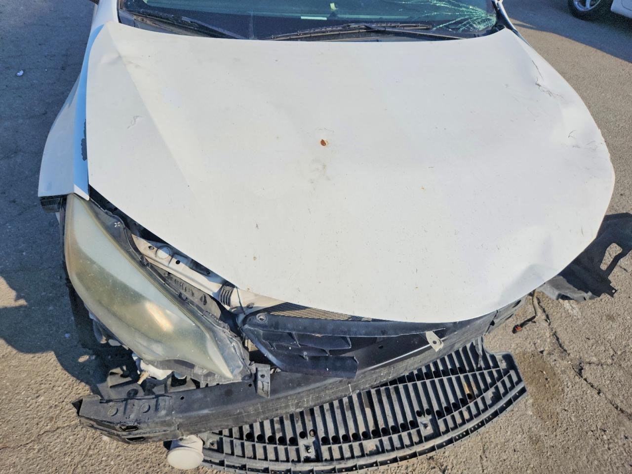 2016 TOYOTA COROLLA S PLUS photo 11