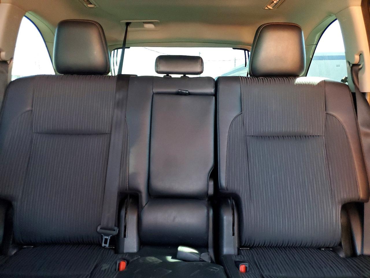 2017 TOYOTA HIGHLANDER LE PLUS photo 19