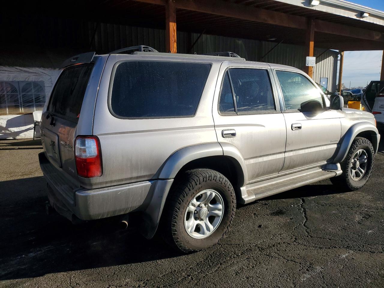 2002 TOYOTA 4RUNNER SR5 photo 3