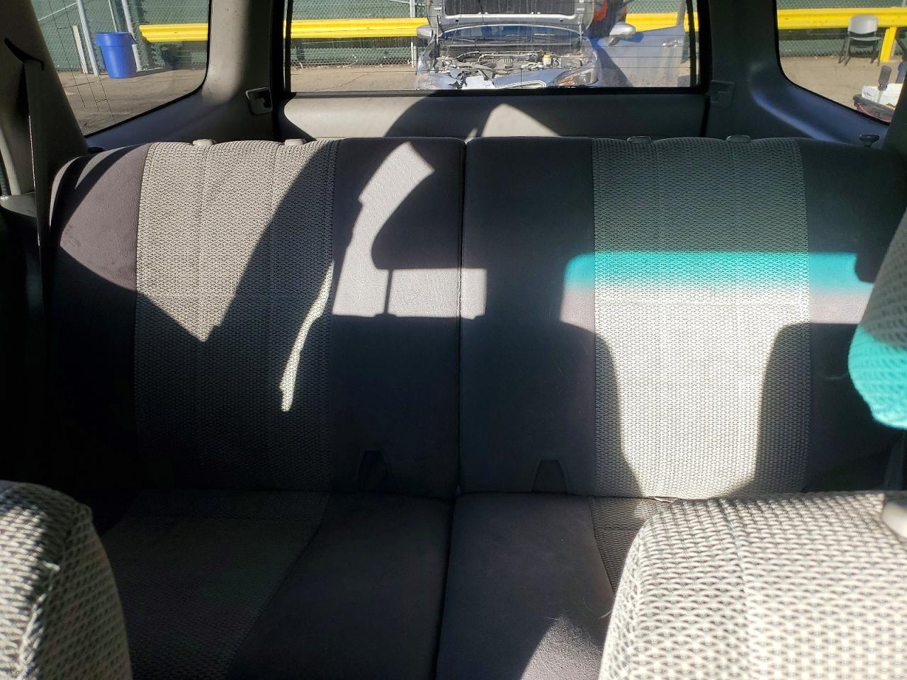 2002 TOYOTA 4RUNNER SR5 photo 10