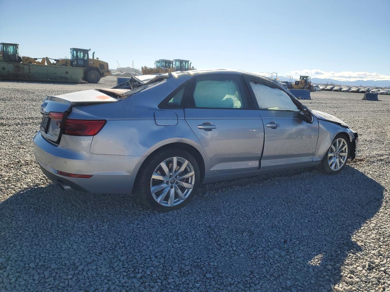 2017 AUDI A4 PREMIUM photo 5