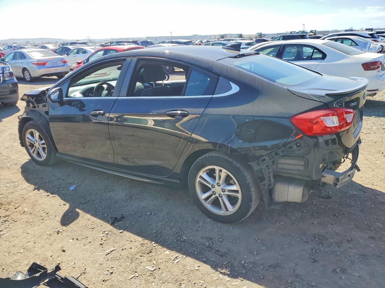 2016 CHEVROLET CRUZE LT photo 3