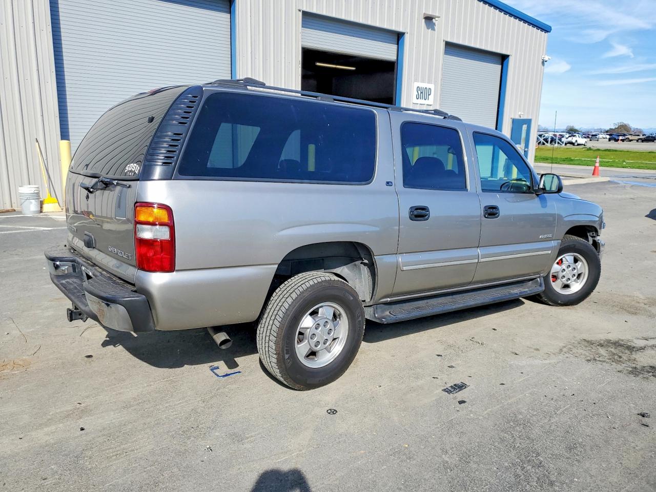 2000 CHEVROLET SUBURBAN K1500 photo 5