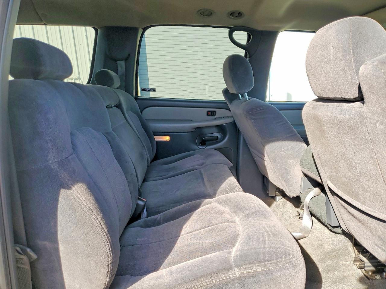 2000 CHEVROLET SUBURBAN K1500 photo 21