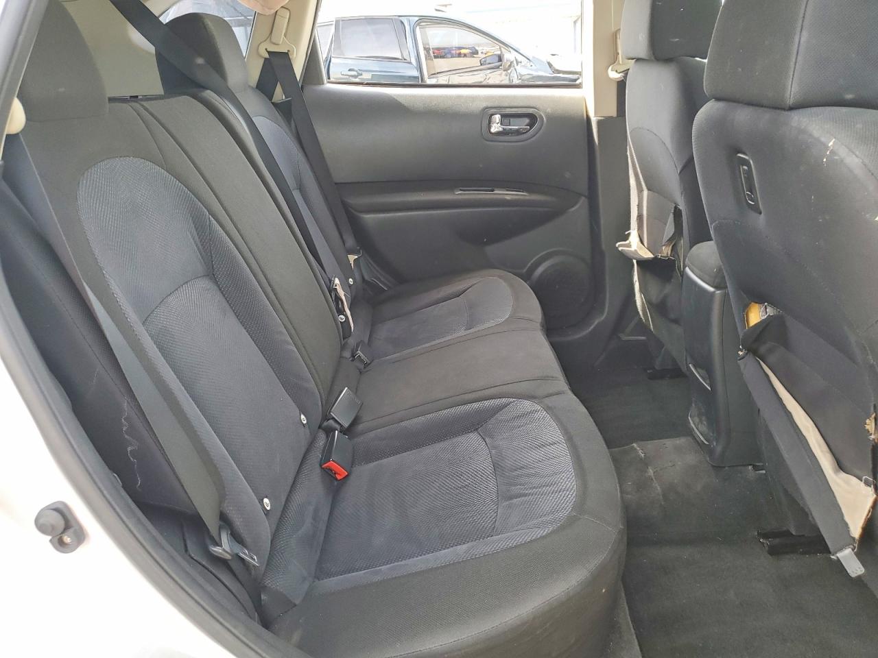2013 NISSAN ROGUE S photo 31