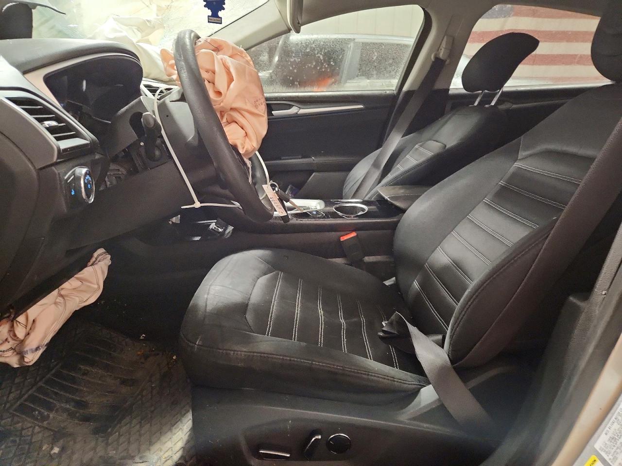 2013 FORD FUSION SE photo 7