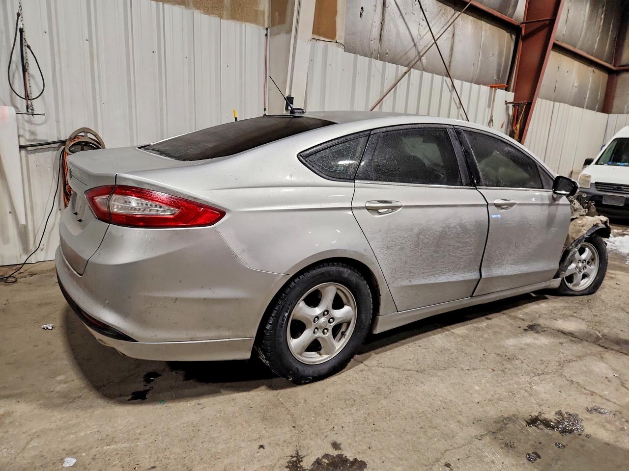 2013 FORD FUSION SE photo 3