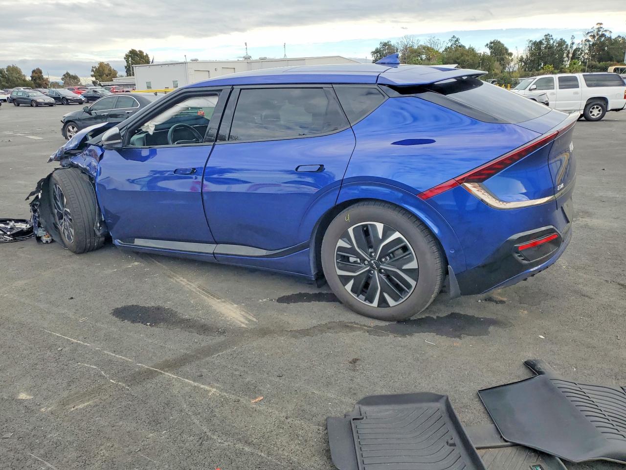 2024 KIA EV6 GT-LINE photo 2