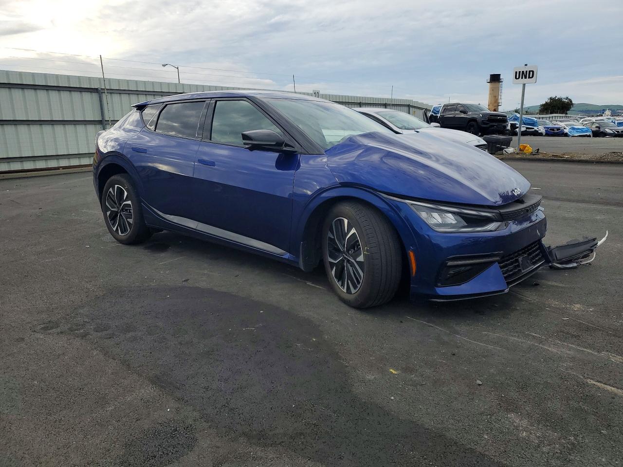 2024 KIA EV6 GT-LINE photo 4