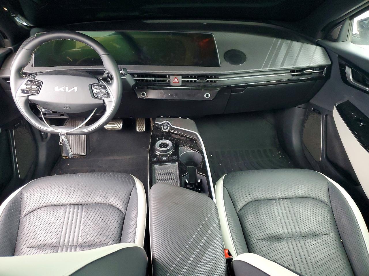 2024 KIA EV6 GT-LINE photo 8