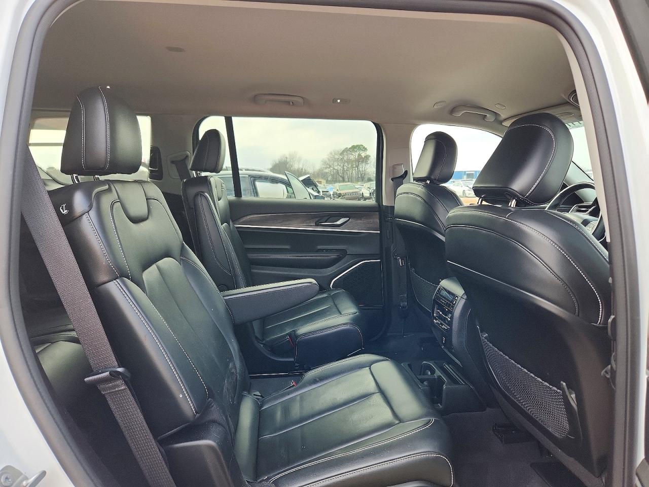 2022 JEEP GRAND CHEROKEE L LIMITED photo 11