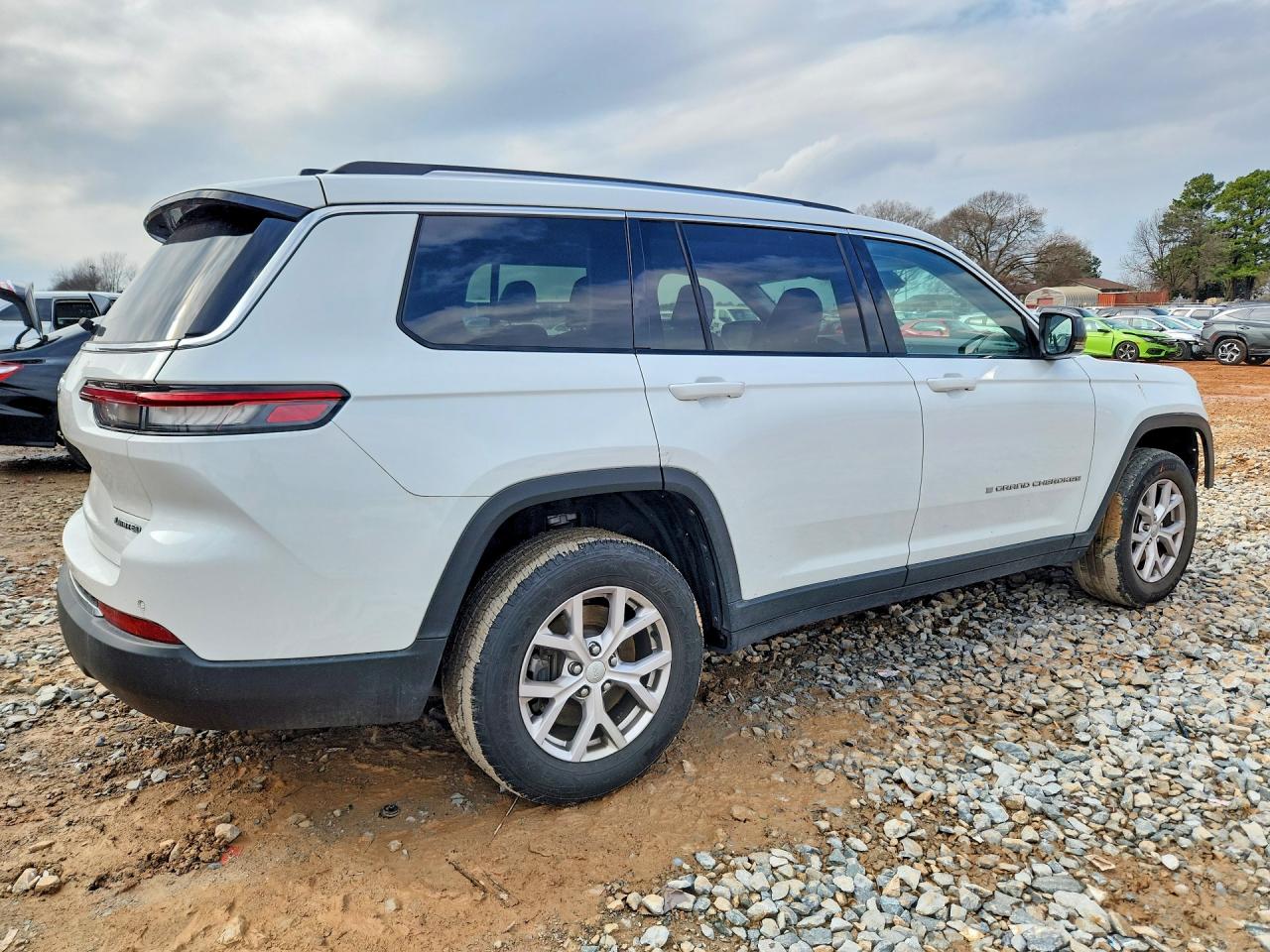 2022 JEEP GRAND CHEROKEE L LIMITED photo 3
