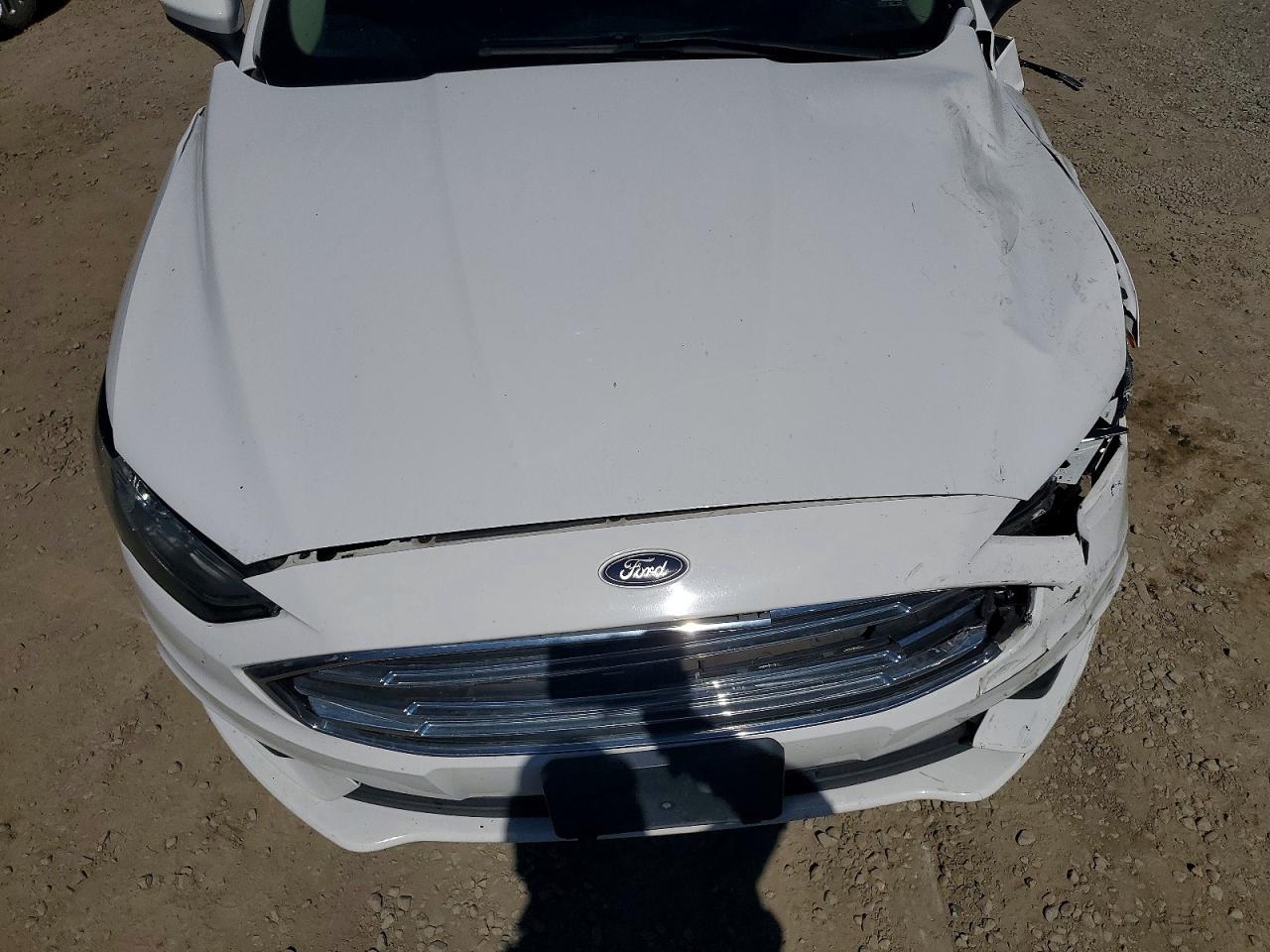 2017 FORD FUSION SE HYBRID photo 31