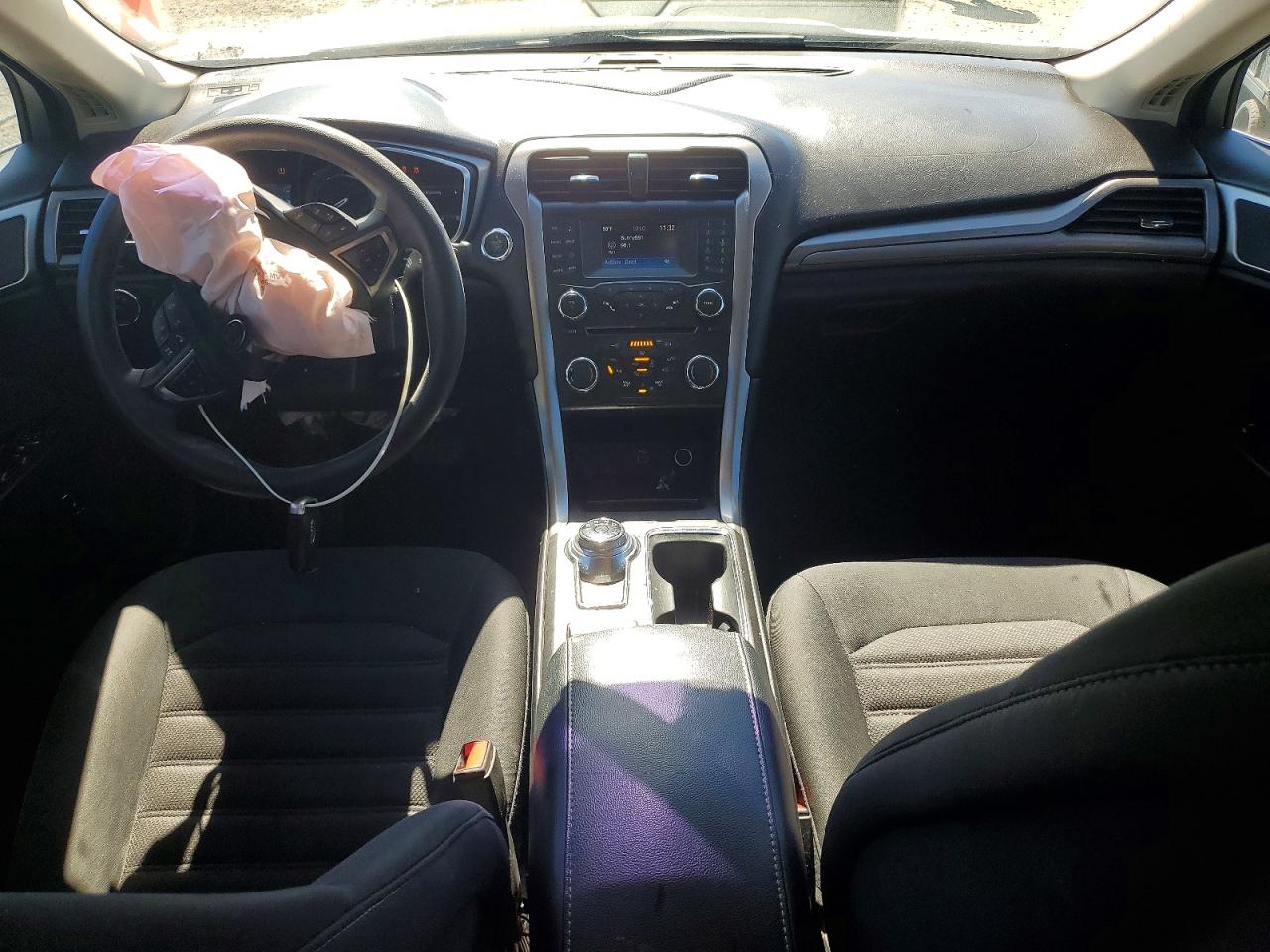 2017 FORD FUSION SE HYBRID photo 22