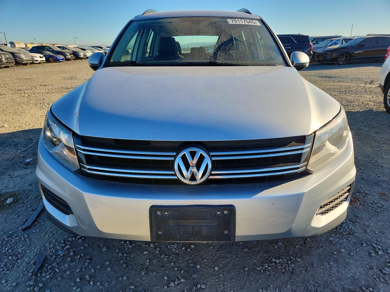 2016 VOLKSWAGEN TIGUAN S photo 9