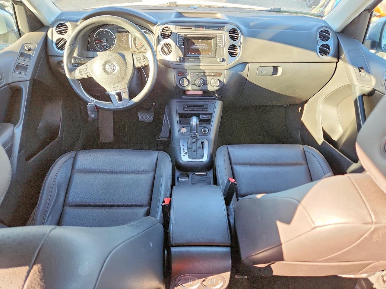 2016 VOLKSWAGEN TIGUAN S photo 15