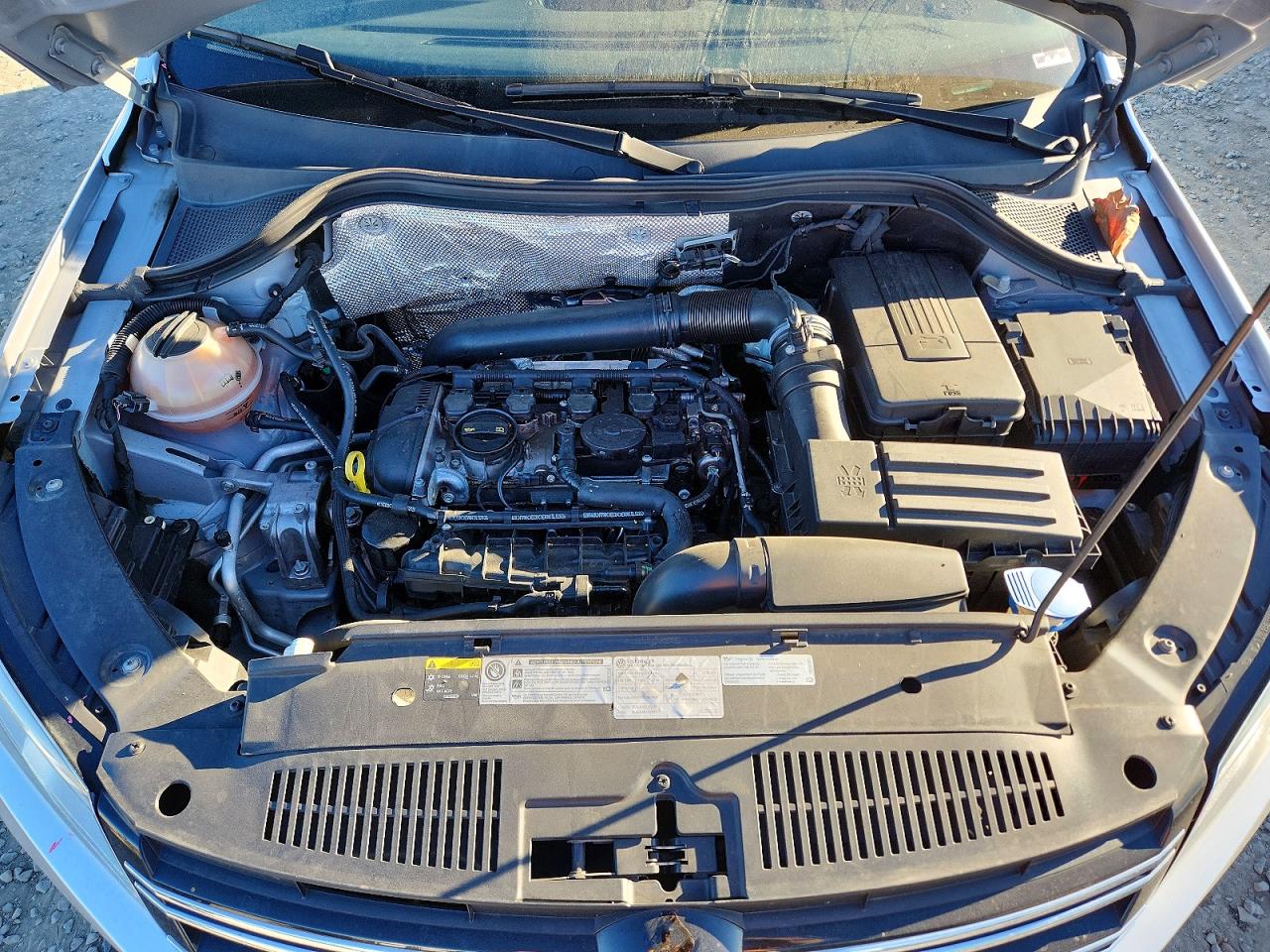 2016 VOLKSWAGEN TIGUAN S photo 23