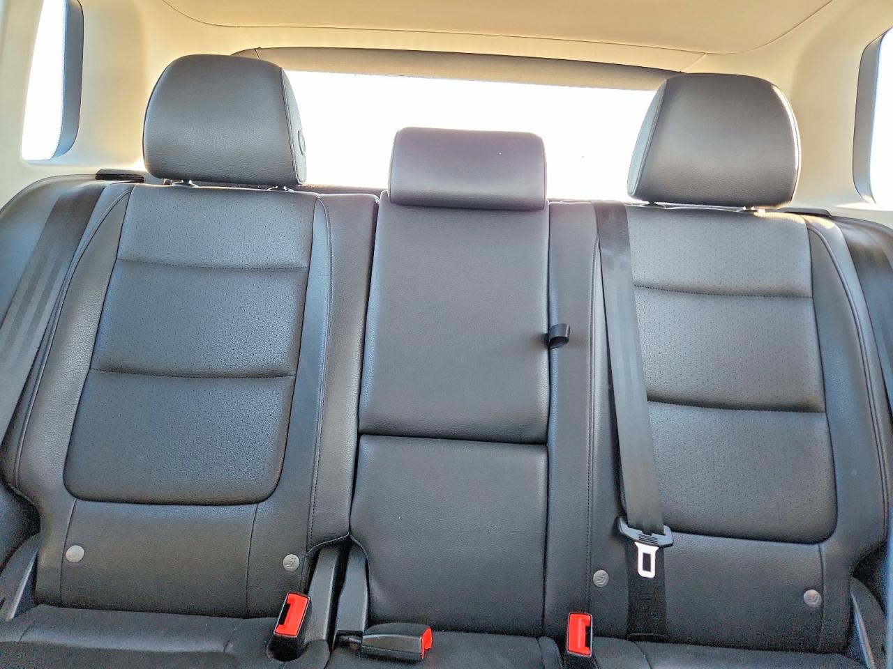 2016 VOLKSWAGEN TIGUAN S photo 19