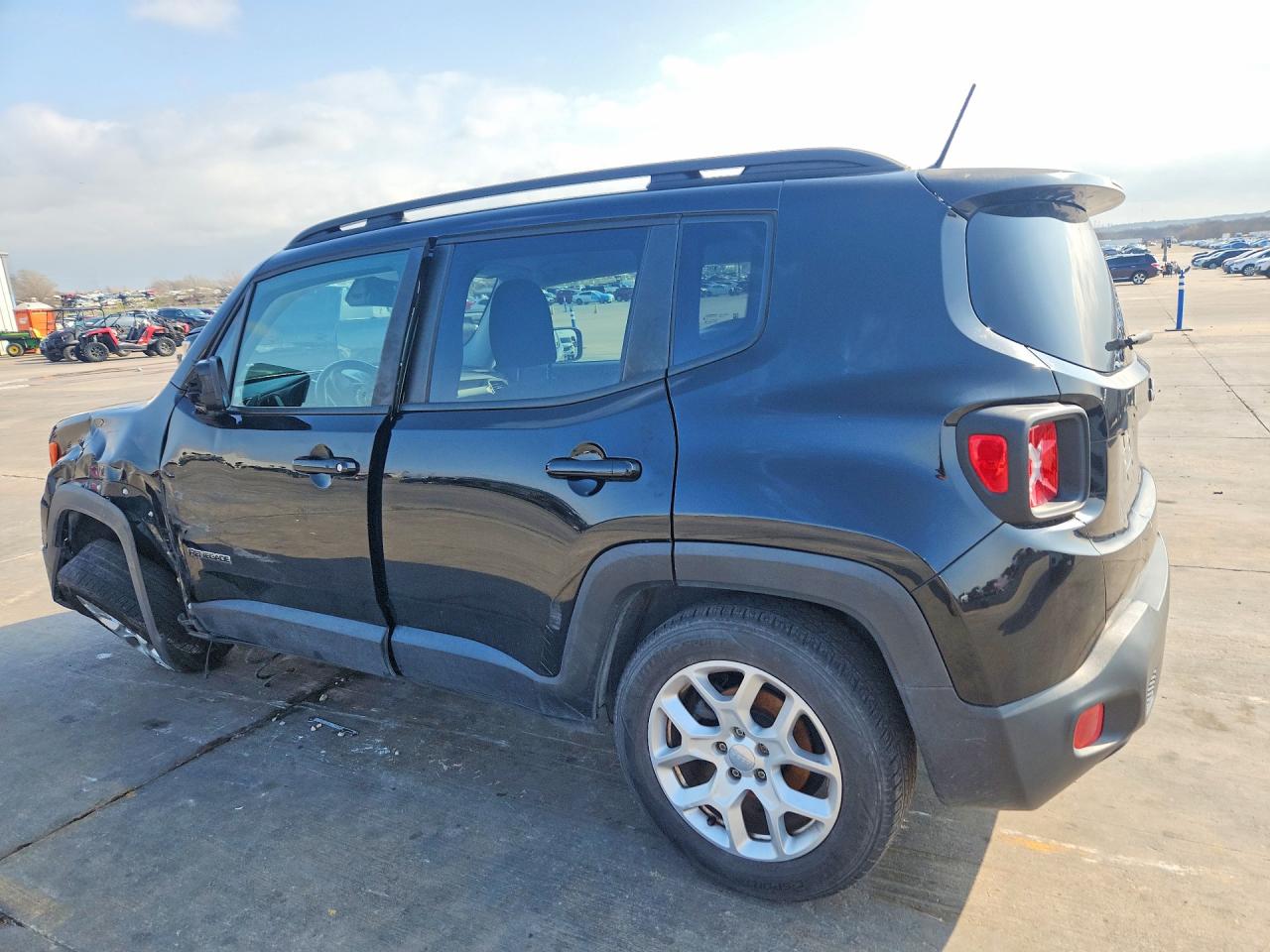 2015 JEEP RENEGADE LATITUDE photo 2