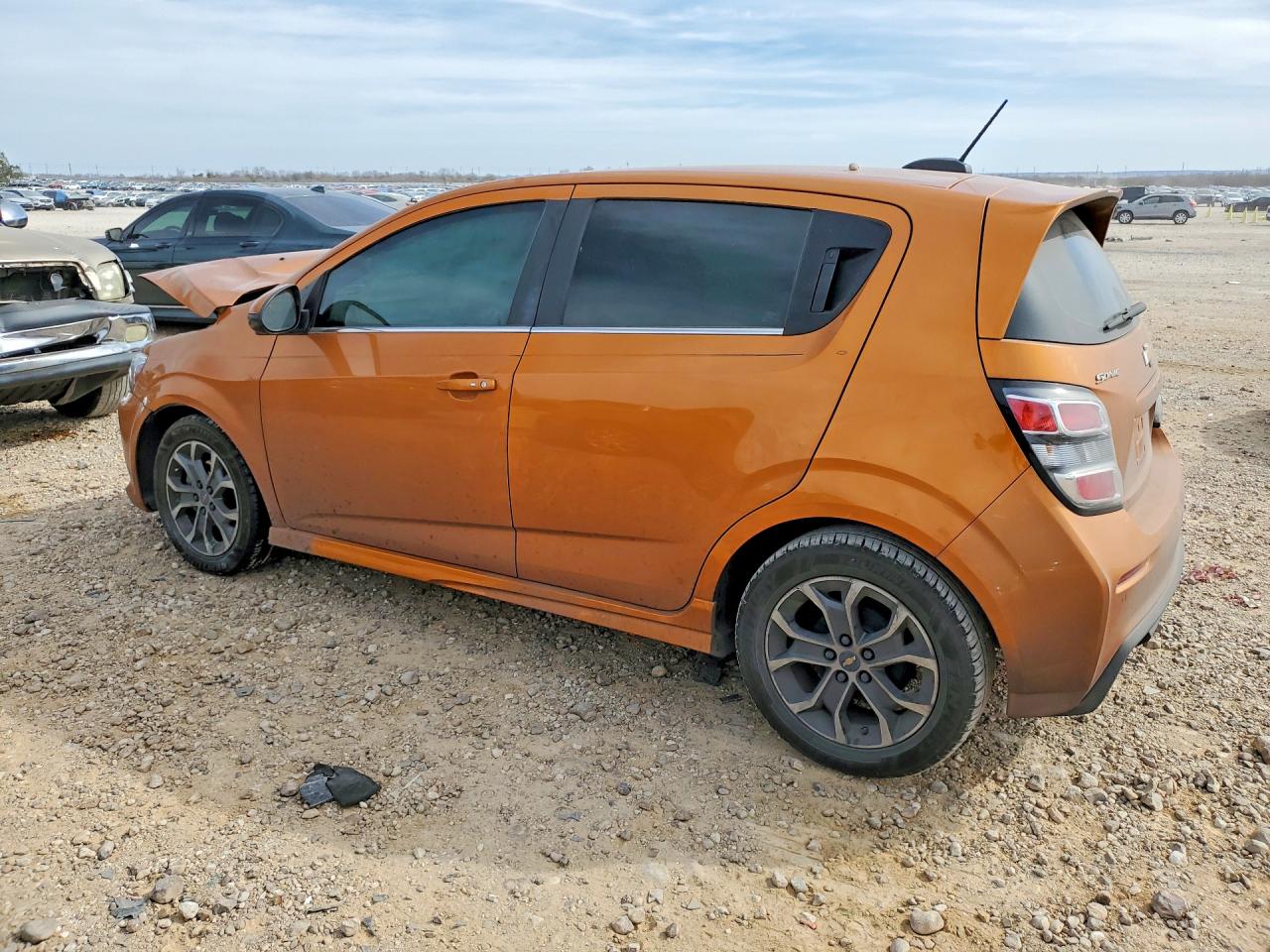 2017 CHEVROLET SONIC LT photo 3