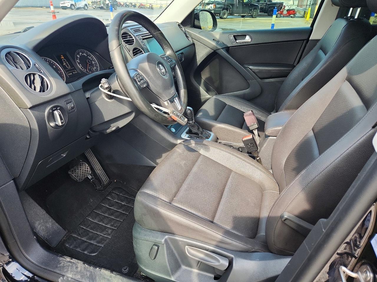2017 VOLKSWAGEN TIGUAN S photo 7