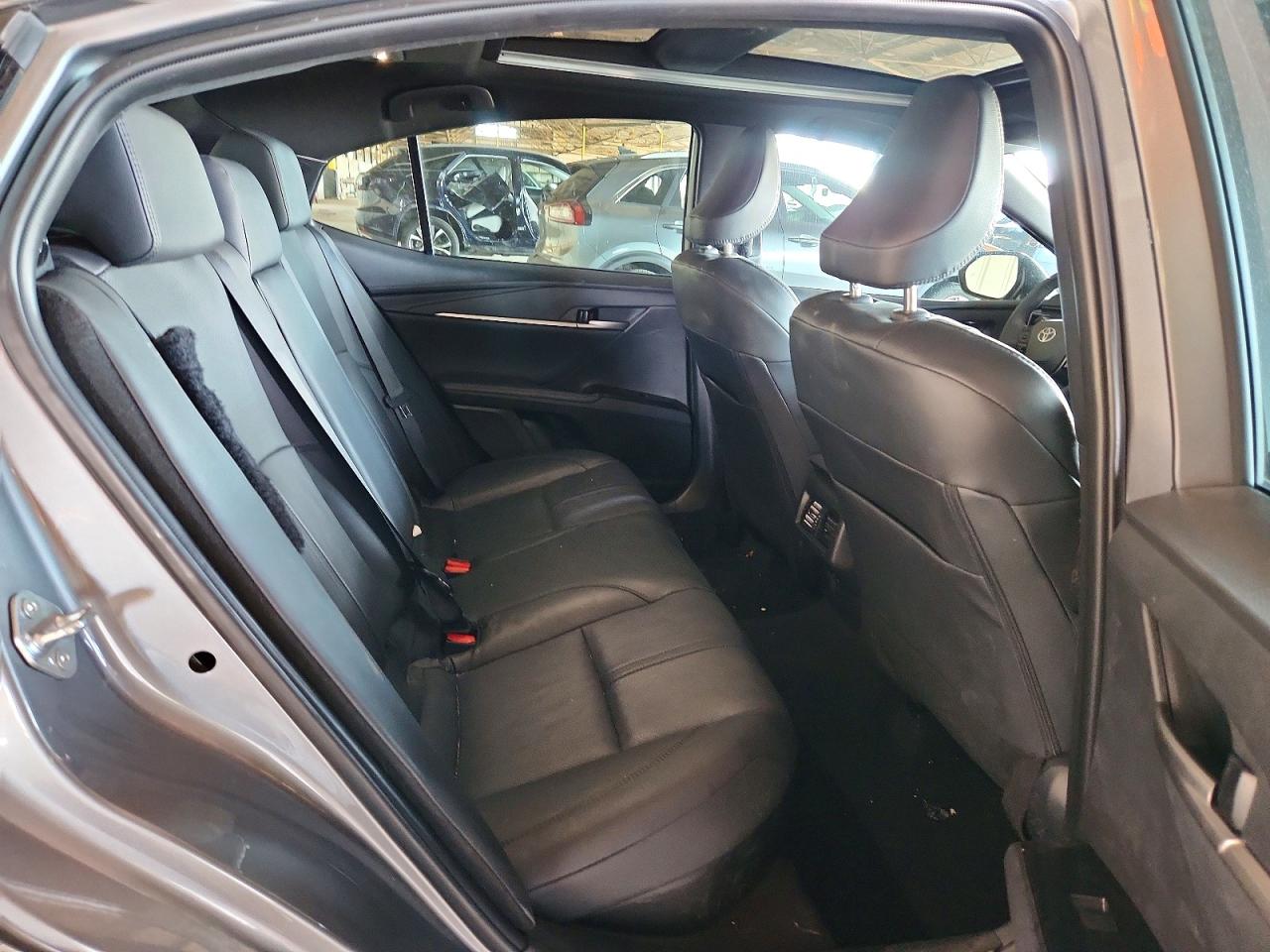 2025 TOYOTA CAMRY XSE photo 10