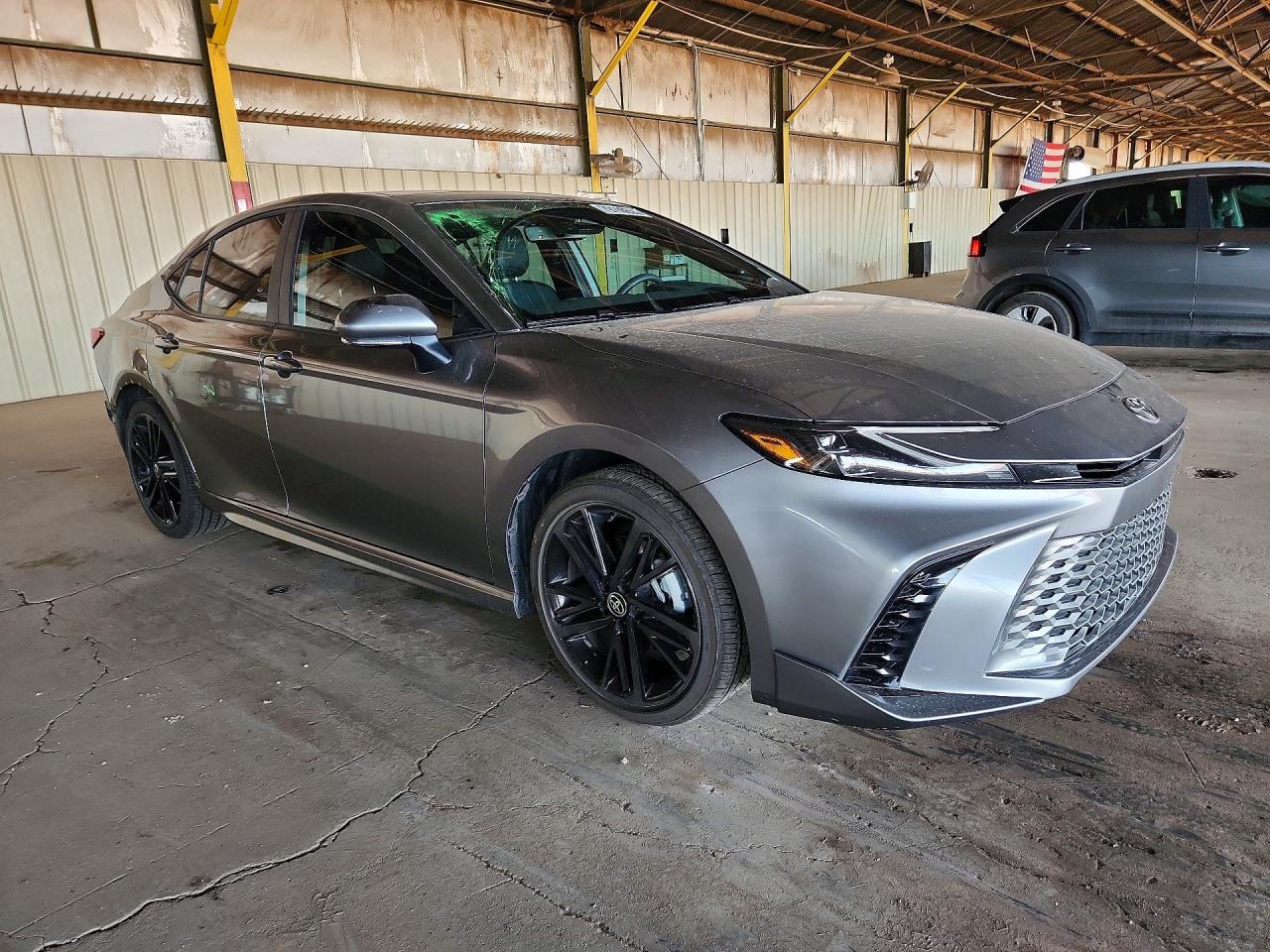 2025 TOYOTA CAMRY XSE photo 4