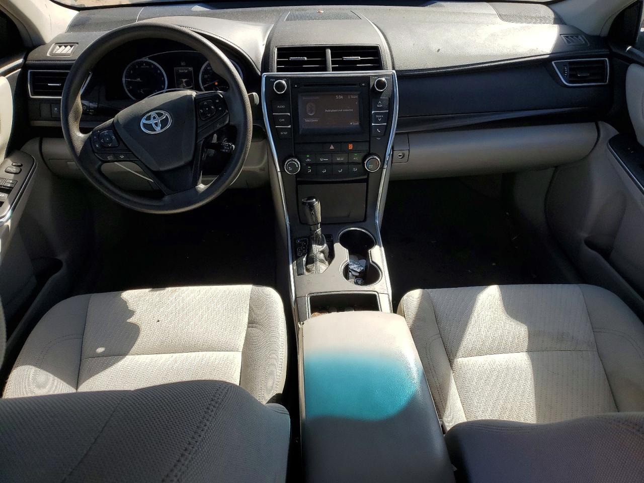 2016 TOYOTA CAMRY LE photo 15