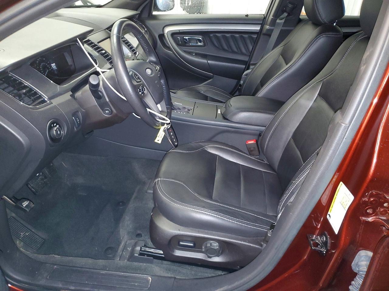2015 FORD TAURUS SEL photo 13